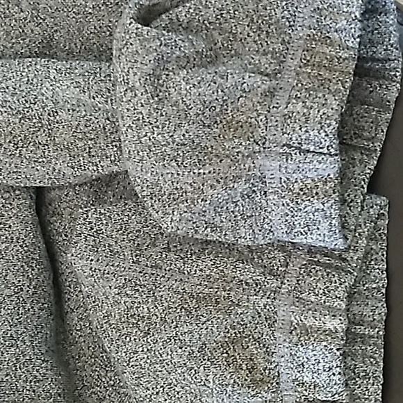 Roots kids grey sweats - Picture 6 of 6